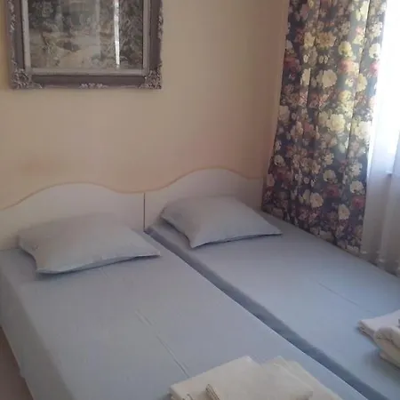 Preslav 게스트하우스 4*